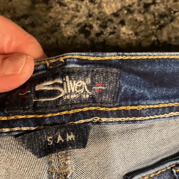 Silver capris W31 - Picture 2 of 3